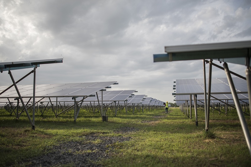 Czym są magazyny energii i kto powinien w nie inwestować?